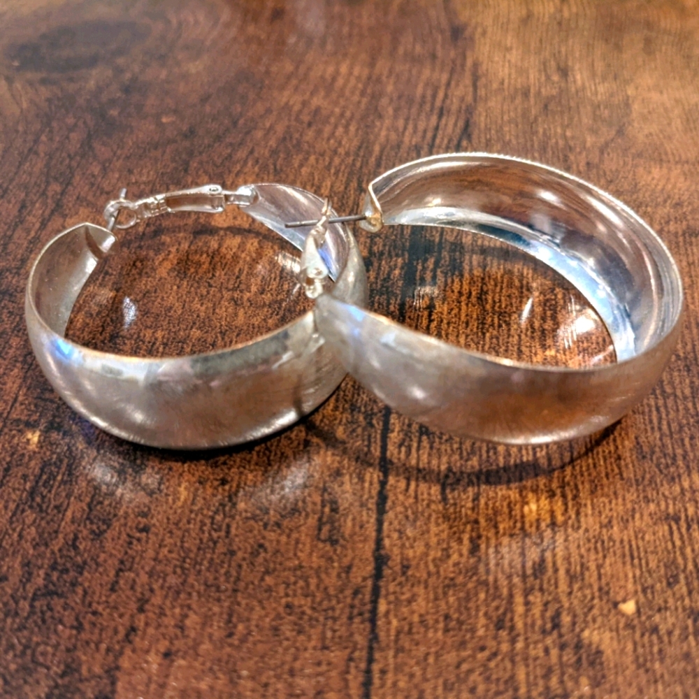 Earrings Collection - Picture 4 of 5